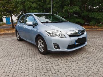 toyota auris 2011 benzin toyota auris hybrid 1 8 toyota auris 2011 benzin toyota auris hybrid 1 8