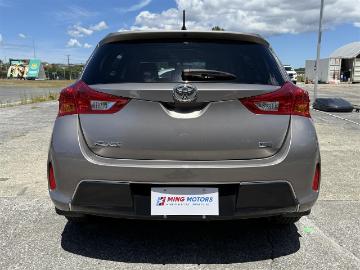 Toyota auris 2012 gasoline 2012 toyota auris 180g moon roof hatchback automatic