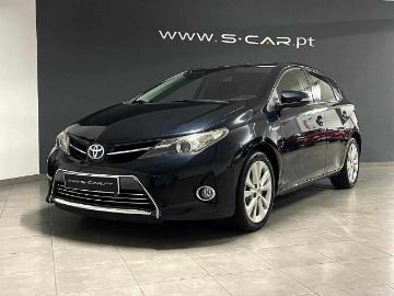 Toyota auris 2014 s car Toyota auris 2014 s car