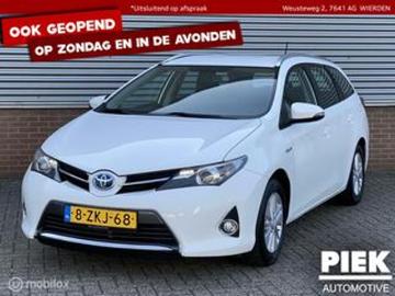 Toyota auris 2015 hybride toyota auris 1 8 hybrid aspiration nieuwstaat apk nieuw