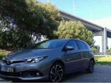 Toyota auris 2016 toyota auris confort pack sport 7000euros