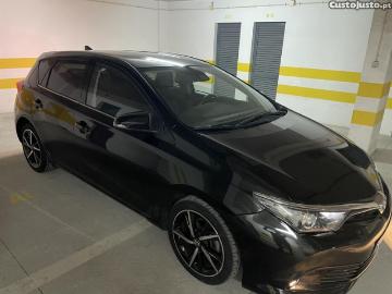 Toyota auris 2018 diesel toyota auris 1 4 d4d Toyota auris 2018 diesel toyota auris 1 4 d4d
