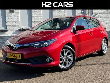 Toyota auris benzine toyota auris 1 2t aspiration trekhaak camera navi cruise clima elektr... Toyota auris benzine toyota auris 1 2t aspiration trekhaak camera navi cruise clima elektr...