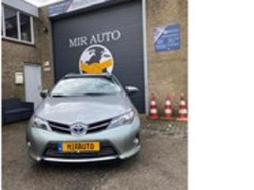 Toyota auris hybride toyota auris 1 8 hybrid touring spoorts Toyota auris hybride toyota auris 1 8 hybrid touring spoorts