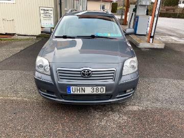 Toyota avensis 2003 bensin toyota avensis kombi 2 0 d