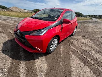 Toyota aygo 2015 benzin toyota aygo Toyota aygo 2015 benzin toyota aygo