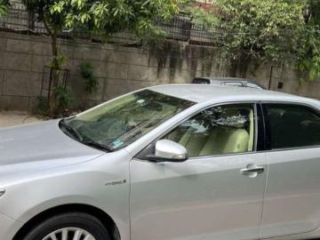 Toyota camry 2017 petrol 2017 toyota camry hybrid Toyota camry 2017 petrol 2017 toyota camry hybrid