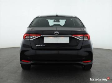 Toyota corolla 2021 benzyna toyota corolla 1 5 vvt i Toyota corolla 2021 benzyna toyota corolla 1 5 vvt i