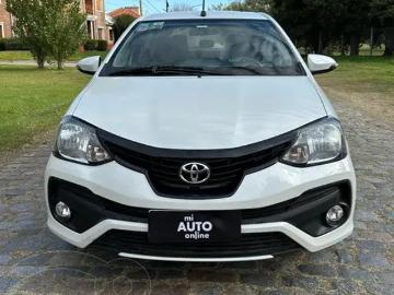 Toyota etios 2018 gasolina 2018 toyota etios sedan xls aut