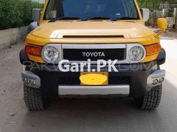 Toyota fj cruiser 2012 petrol toyota fj cruiser 2012 for sale in karachi Toyota fj cruiser 2012 petrol toyota fj cruiser 2012 for sale in karachi