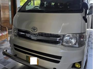 Toyota hiace 2012 petrol toyota hiace gl 2012 Toyota hiace 2012 petrol toyota hiace gl 2012