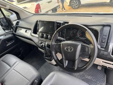 Toyota hiace 2019 toyota hiace high roof commuter 2019 Toyota hiace 2019 toyota hiace high roof commuter 2019
