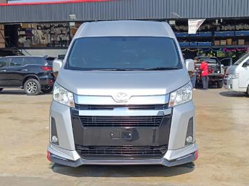 Toyota hiace 2020 diesel toyota hiace high roof commuter 2020 Toyota hiace 2020 diesel toyota hiace high roof commuter 2020
