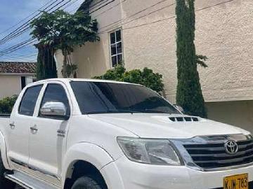 Toyota hilux 2013 diesel toyota hilux vigo full equipo Toyota hilux 2013 diesel toyota hilux vigo full equipo