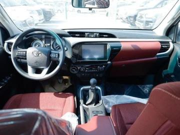 Toyota hilux 2024 gasoline toyota hilux 2 7 mt full option without push start white 2025 Toyota hilux 2024 gasoline toyota hilux 2 7 mt full option without push start white 2025