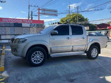 Toyota hilux for sale toyota hilux 4x4 automatic 2015
