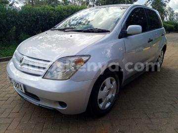 Toyota ist 2020 petrol toyota ist