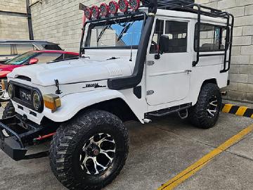 Toyota land cruiser gasolina toyota land cruiser 3 5 fj43