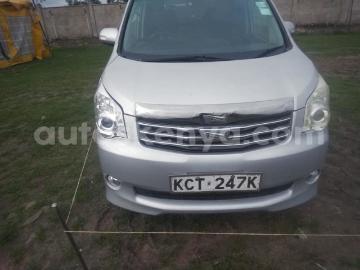 Toyota noah 2011 petrol toyota noah Toyota noah 2011 petrol toyota noah