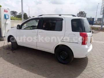 Toyota raum petrol toyota raum