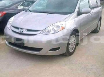 Toyota sienna 2006 petrol buy new toyota sienna other car in yola in adamawa carnaija