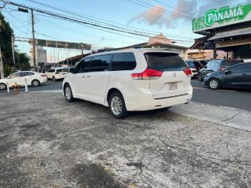 Toyota sienna 2011 toyota sienna 2011 Toyota sienna 2011 toyota sienna 2011