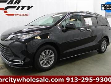 Toyota sienna 2022 gasoline 2022 toyota sienna xle 7 passenger shawnee ks