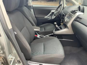 Toyota verso 2012 diesel brugt toyota verso 2 0 d 4d t2 7prs 5d bilbasen