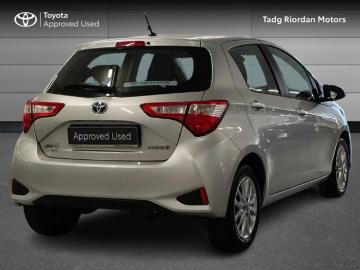 Toyota yaris 2018 hybrid toyota yaris hybrid 5dr aura Toyota yaris 2018 hybrid toyota yaris hybrid 5dr aura