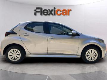 Toyota yaris 2023 gasolina 2023 toyota yaris lisboa