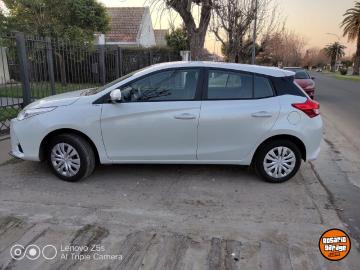 Toyota yaris 2023 nafta toyota yaris xs 2023 nafta 15000km toyota yaris solo 15mil km clas... Toyota yaris 2023 nafta toyota yaris xs 2023 nafta 15000km toyota yaris solo 15mil km clas...