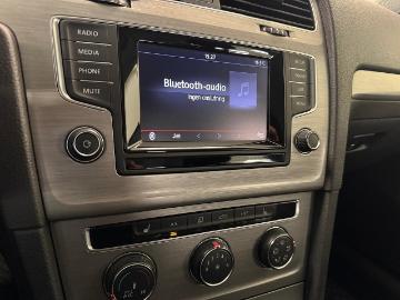 Volkswagen golf 2014 diesel volkswagen golf sportscombi 1 6 tdi 105hk masters drag abn023