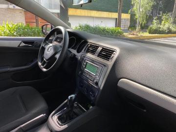 Volkswagen jetta 2015 volkswagen jetta 2015 65 000 km Volkswagen jetta 2015 volkswagen jetta 2015 65 000 km