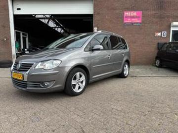 Volkswagen touran 2007 benzine volkswagen touran 1 4 tsi highline airco cruisecontrol Volkswagen touran 2007 benzine volkswagen touran 1 4 tsi highline airco cruisecontrol