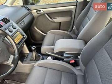Volkswagen touran 2010 benzin volkswagen touran 2010 Volkswagen touran 2010 benzin volkswagen touran 2010