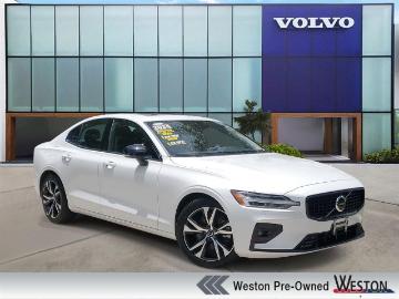 Volvo s60 2025 2025 volvo s60 b5 core 4dr sedan Volvo s60 2025 2025 volvo s60 b5 core 4dr sedan