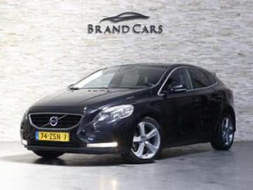 Volvo v40 2013 benzine volvo v40 1 6 t3 momentum camera navi keyless nap orig nl Volvo v40 2013 benzine volvo v40 1 6 t3 momentum camera navi keyless nap orig nl
