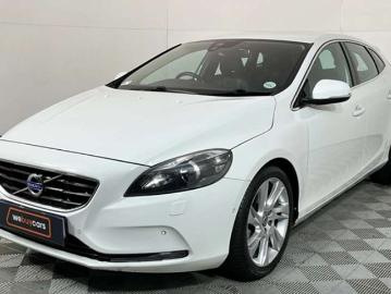 Volvo v40 2013 volvo v40 t4 excel auto 2013 Volvo v40 2013 volvo v40 t4 excel auto 2013