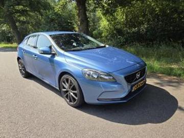 Volvo v40 2014 diesel volvo v40 2 0 d4 momentum business Volvo v40 2014 diesel volvo v40 2 0 d4 momentum business