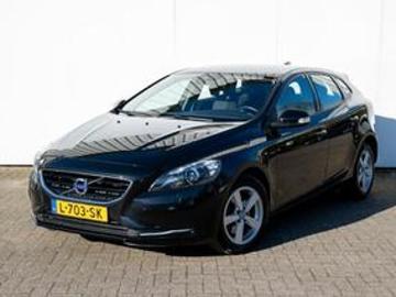 Volvo v40 2015 benzine volvo v40 t4 momentum trekhaak xenon Volvo v40 2015 benzine volvo v40 t4 momentum trekhaak xenon