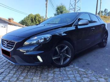 Volvo v40 2015 diesel 2015 volvo v40 porto Volvo v40 2015 diesel 2015 volvo v40 porto