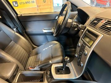 Volvo v50 2006 bensin volvo v50 2 4 kinetic euro 4 xpl332 Volvo v50 2006 bensin volvo v50 2 4 kinetic euro 4 xpl332