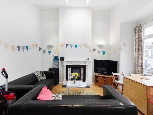 Apartment for rent in London Borough of Lambeth, Greater London