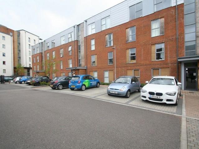 Apartment for rent in St James, Sandown Park