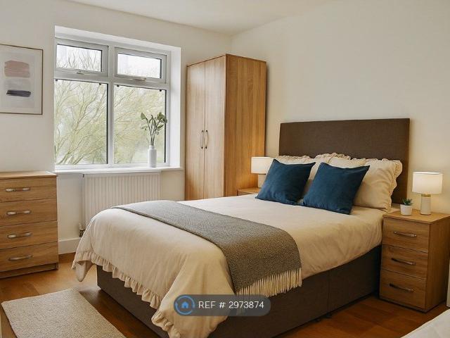 Room for rent in Brompton, Gillingham