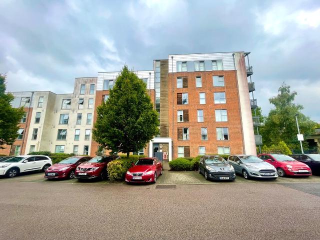 Apartment for rent in St James, Sandown Park