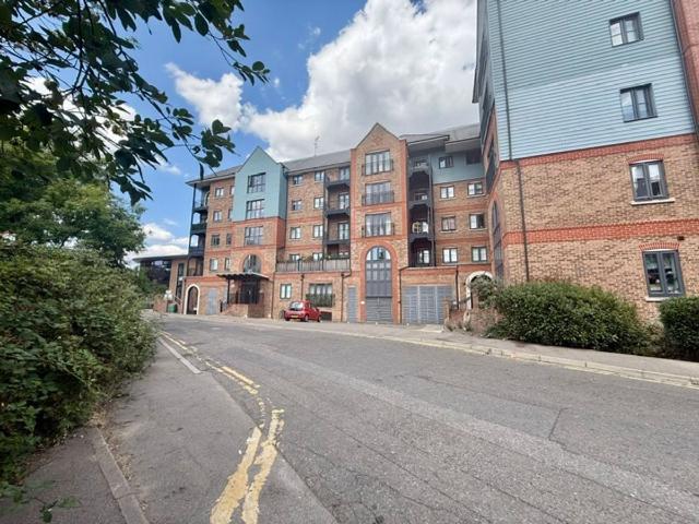 House for rent in Brook Street, Bourne Vale