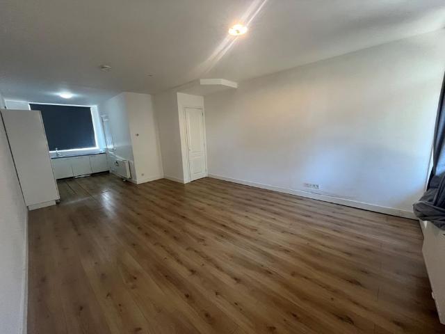 Appartement te huur in Bloemhof, Rotterdam