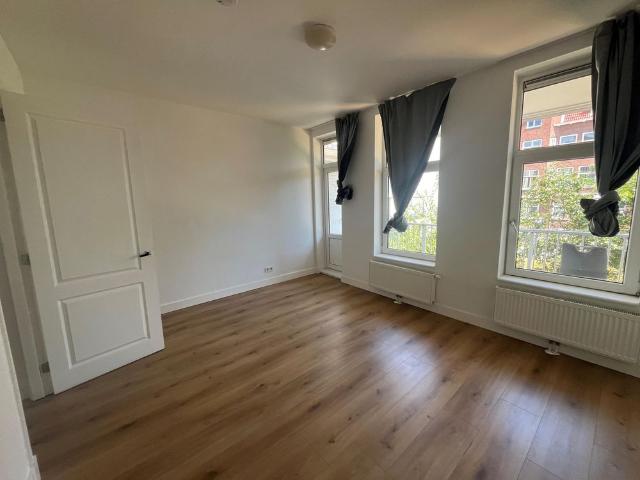 Woning te huur in Bloemhof, Rotterdam