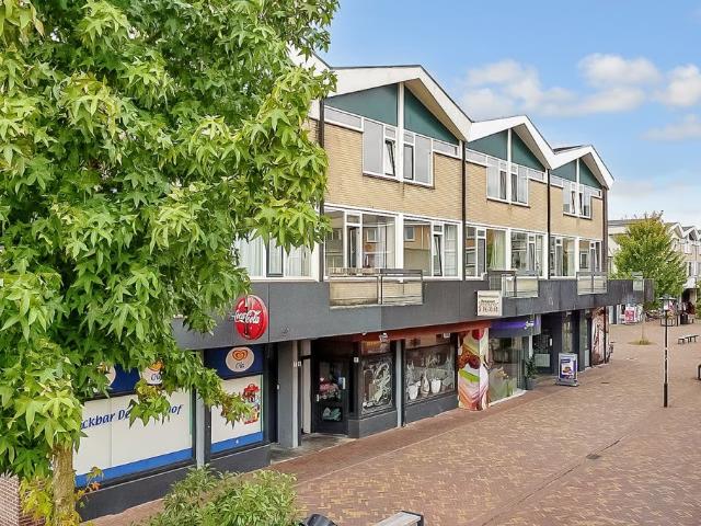 Appartement te huur in Winkelcentrum de Meenthof, Kortenhoef